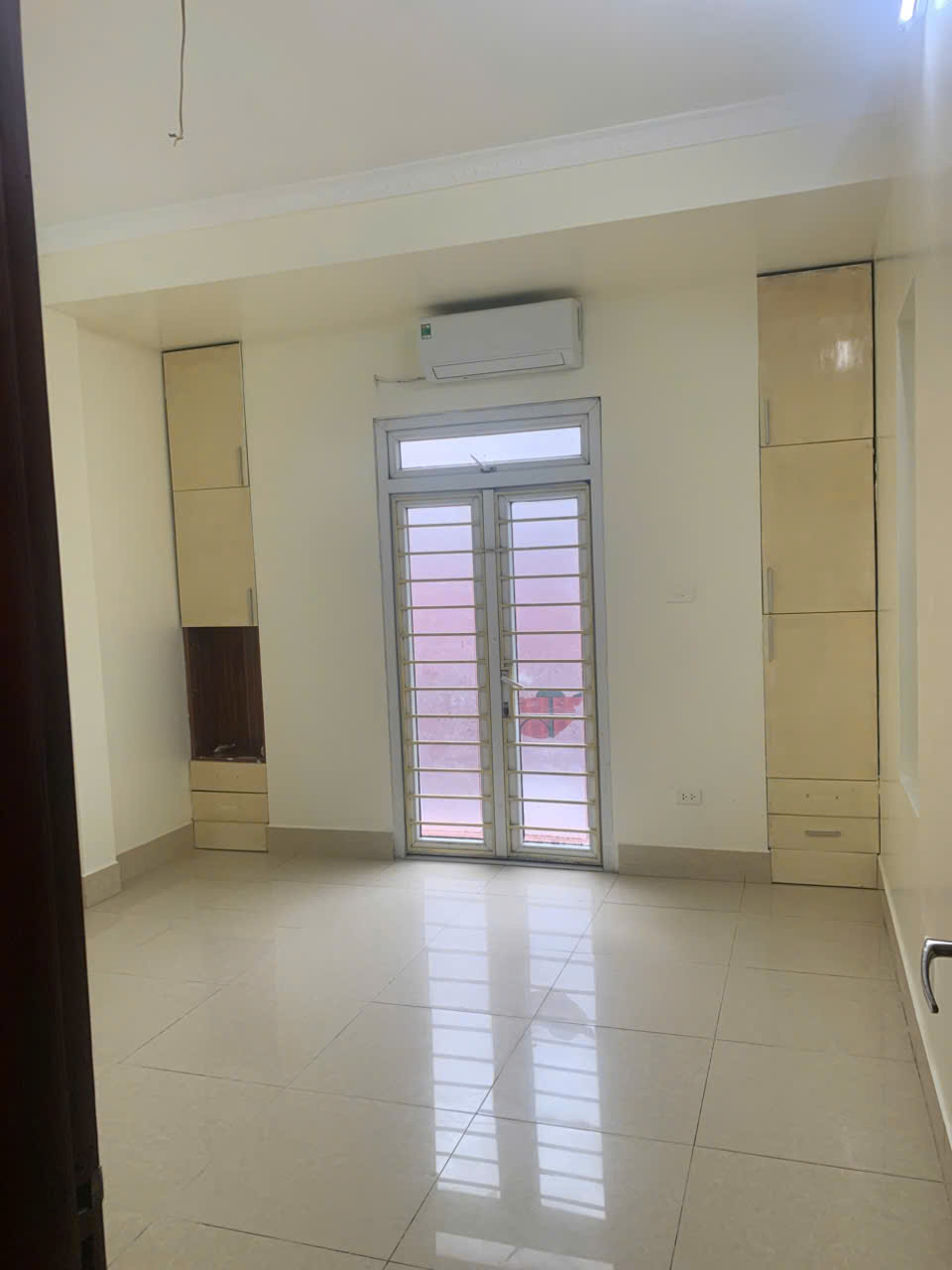 Cho thuê nhà nguyên căn 950 Nguyễn Khoái. 65m2 x 4 tầng, 4 ngủ. 11 triệu - Ảnh 4